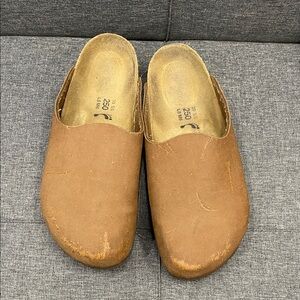 Birki’s Mule Slides size 39